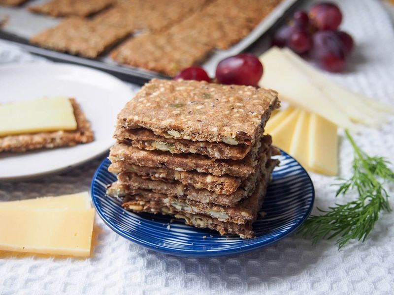Dry Or Crunchy Foods (Crackers, Crisps, Toast)