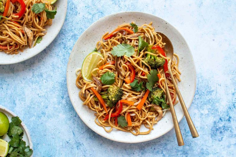 Stir Fried Noodles With Frozen Vegetables And Eggs