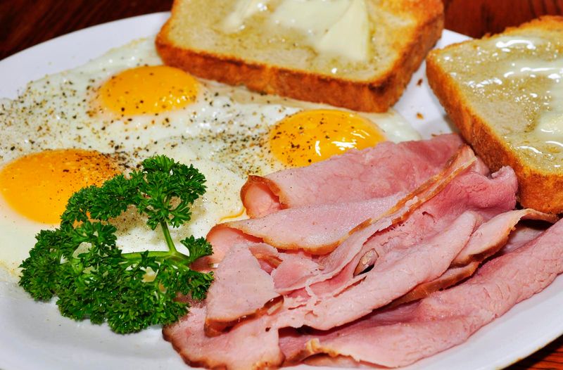 Gammon Egg And Chips