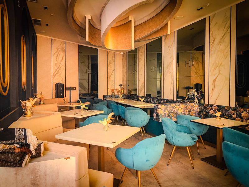 Stylish Interior That Feels Fun And Lively