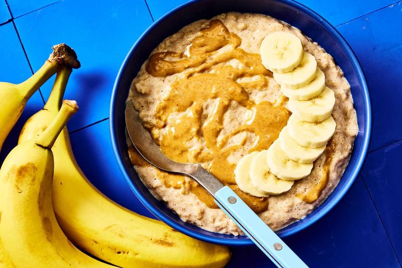 Vegan Protein Porridge With Flaxseed And Banana