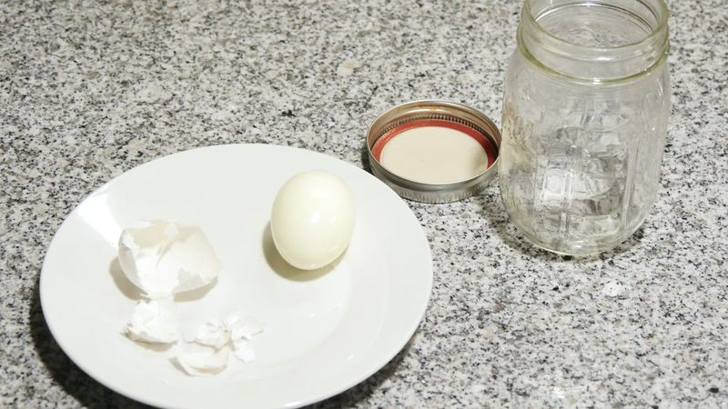 A Simple Glass And Water Trick That Helps Shells Come Away Cleanly