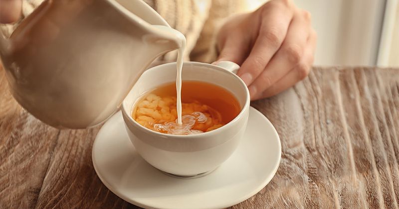 Putting Milk In Tea Before Or After The Tea Bag