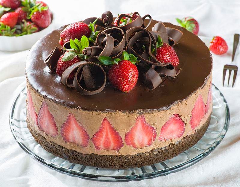Chocolate Covered Strawberry Cake