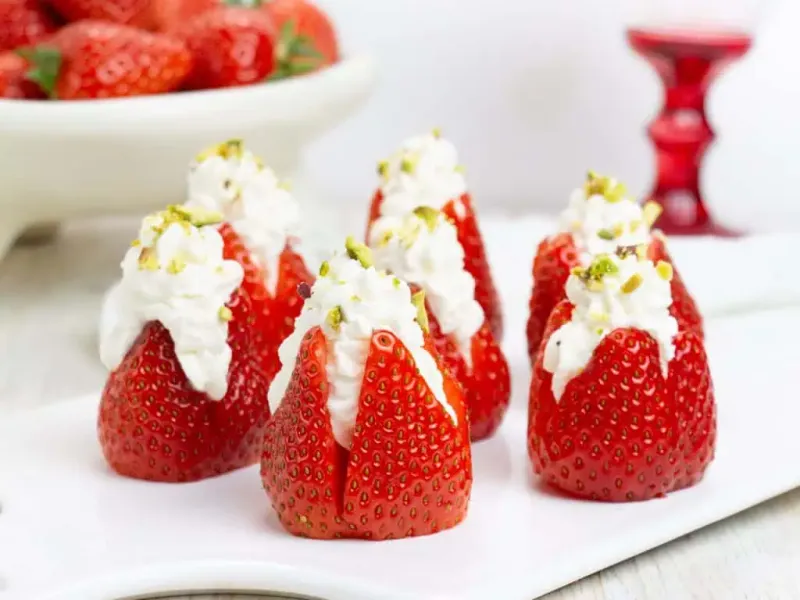 Fresh Strawberries And Cream