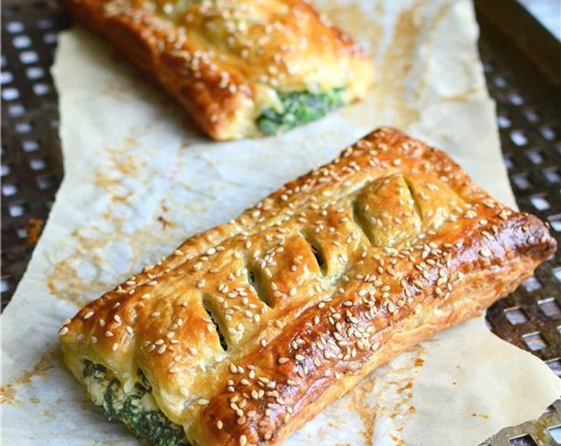 Spinach And Feta Puff Pastry Parcels