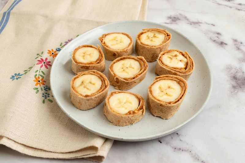 Peanut Butter And Banana Tortilla Roll Ups
