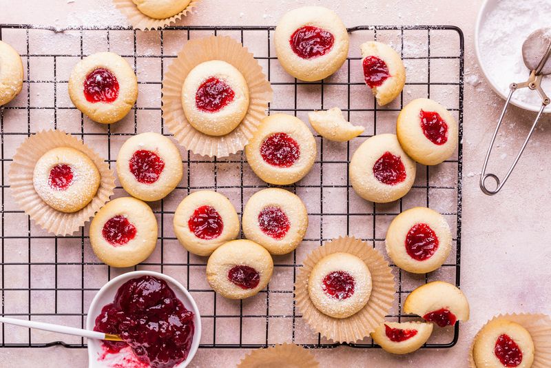 Shortbread With Jam