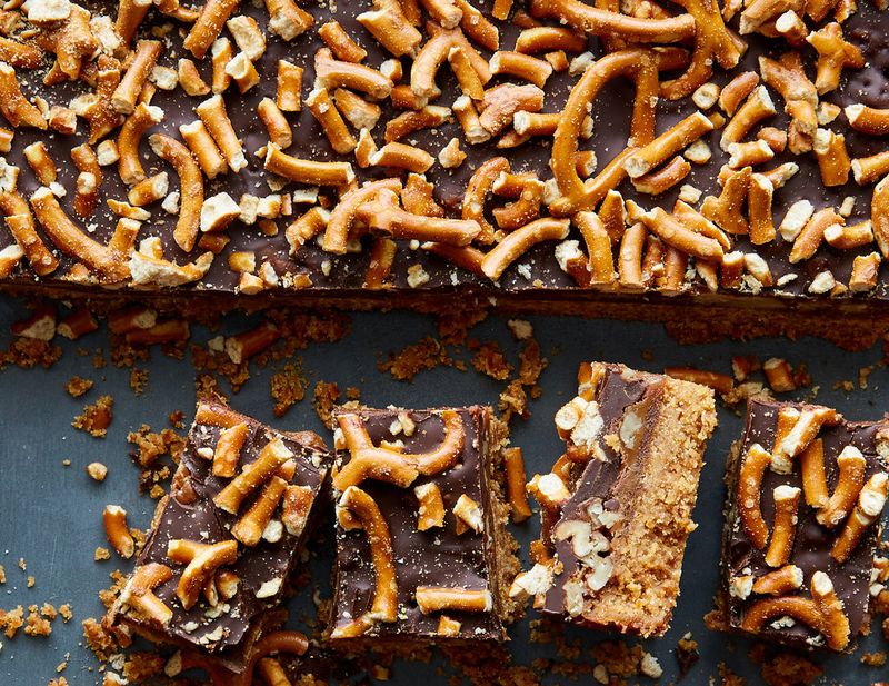 Chocolate Caramel Pretzel Bars