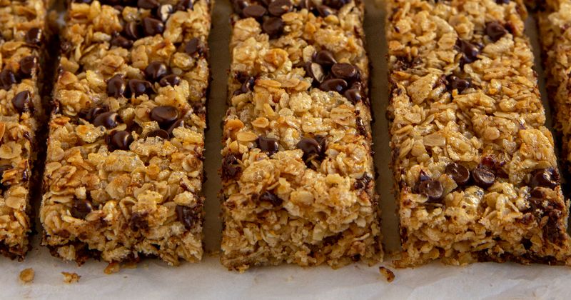 Chocolate Chip Granola Bars