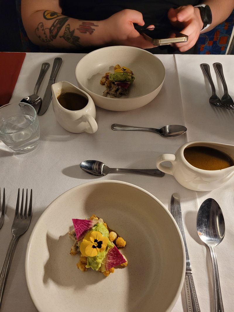 What To Expect From The Supperclub Tube Experience