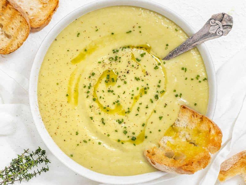 Classic Potato And Leek Soup