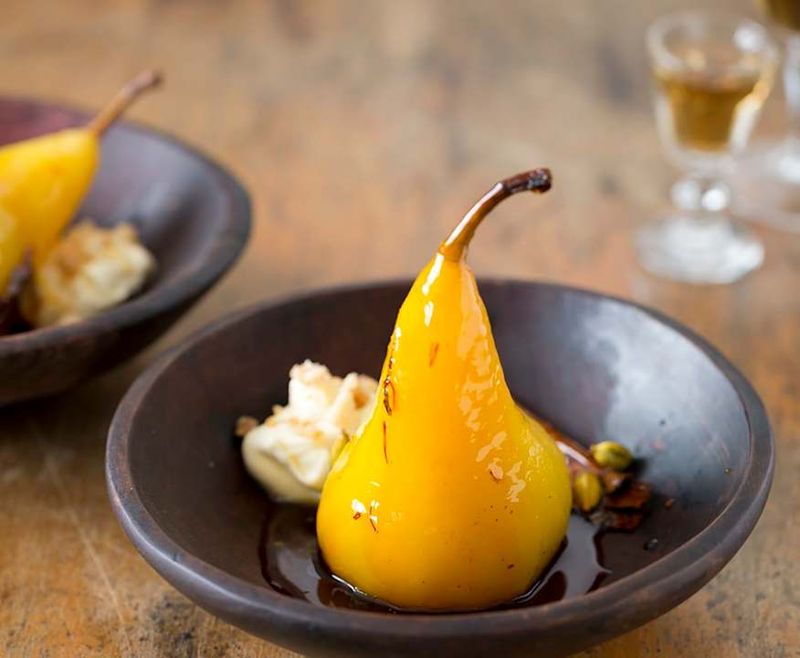 Poached Pears Without Added Sugar