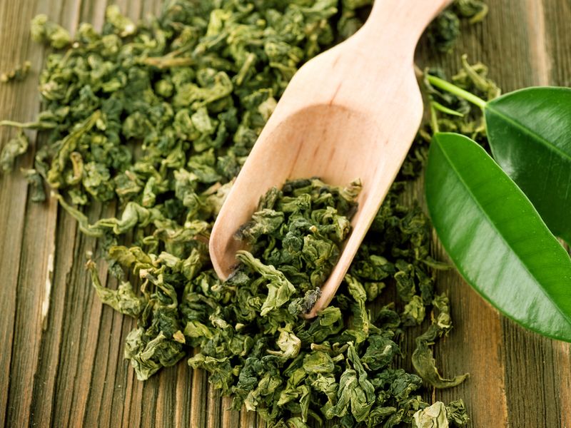 Storing Tea Leaves Improperly And Letting Them Go Stale