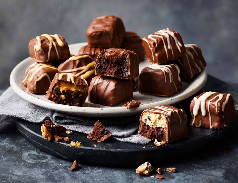 Chocolate Brownie Bites With Vanilla Ice Cream