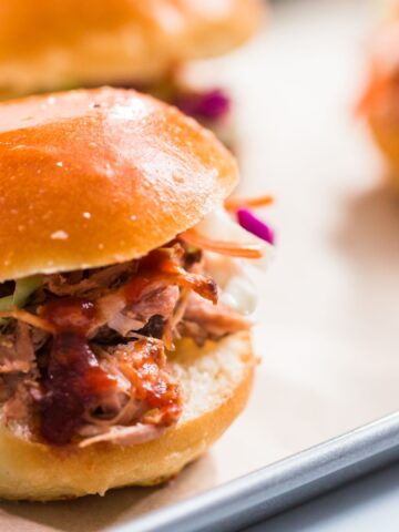 Everyone Ends Up At My Place For Celebrations Because Of These 20 Dishes I Make