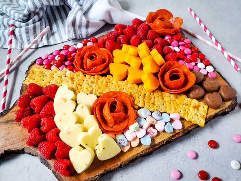 Mini Cheese And Cracker Hearts