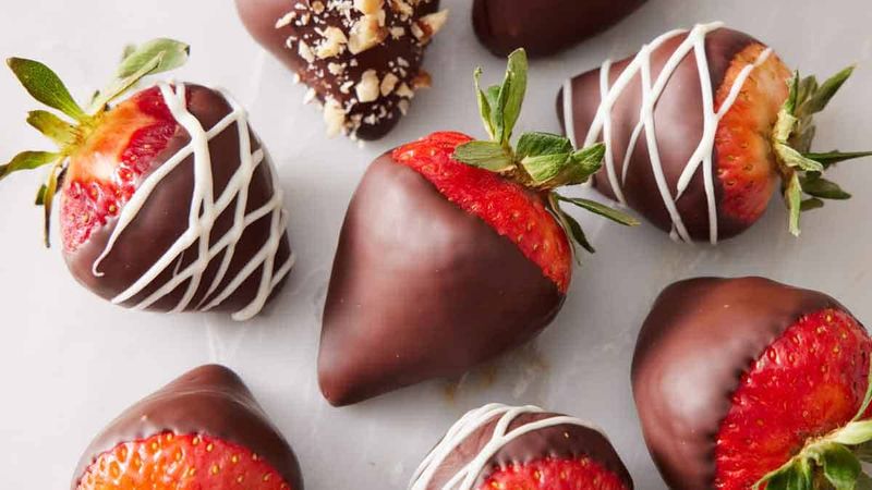 Chocolate Dipped Strawberries With Fresh Fruit