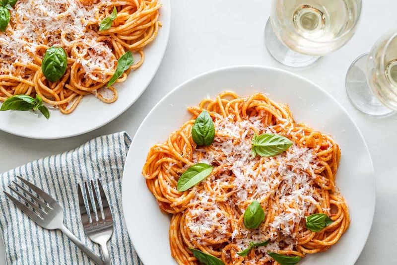 Classic Spaghetti With Tomato And Parmesan
