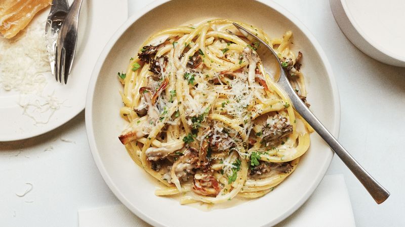 Creamy Mushroom Pasta With Garlic And Herbs