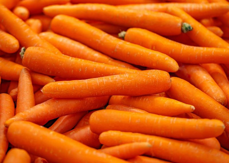 Blood Sugar Levels May Stay More Stable When Eaten With Meals
