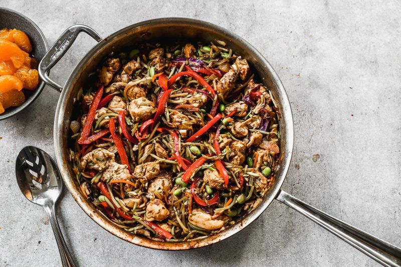 Chicken And Vegetable Stir Fry With Ginger And Garlic