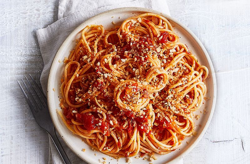 One-Pot Pasta With Tomato Sauce