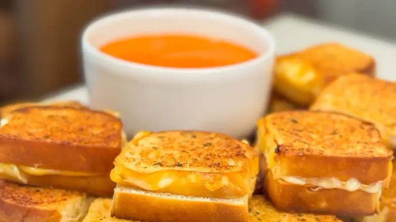 Mini Grilled Cheese And Tomato Toasties