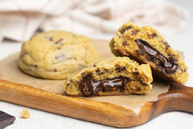 Mini Chocolate Stuffed Cookies