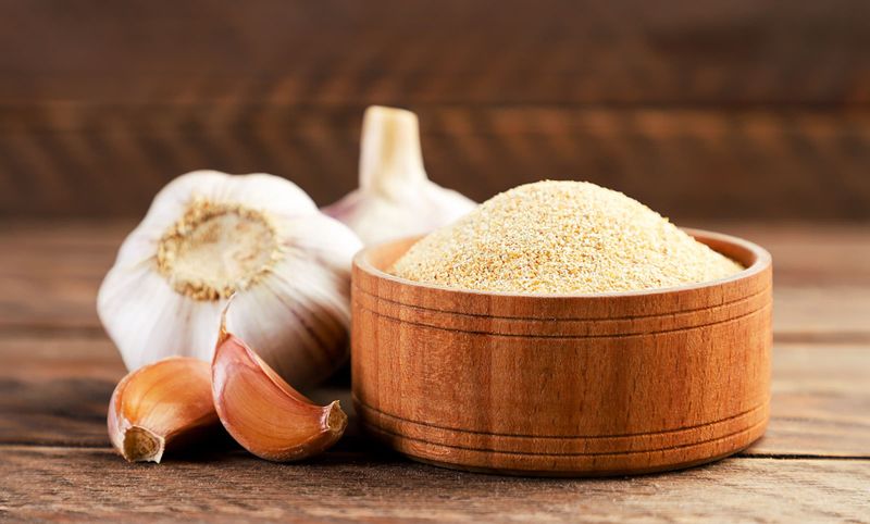 Assuming Garlic Powder And Fresh Garlic Are Interchangeable