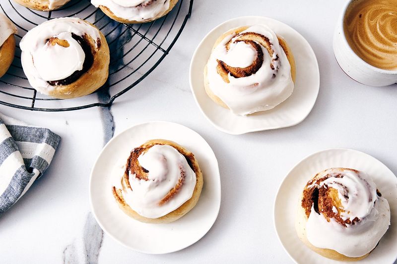 Vegan Cinnamon Rolls