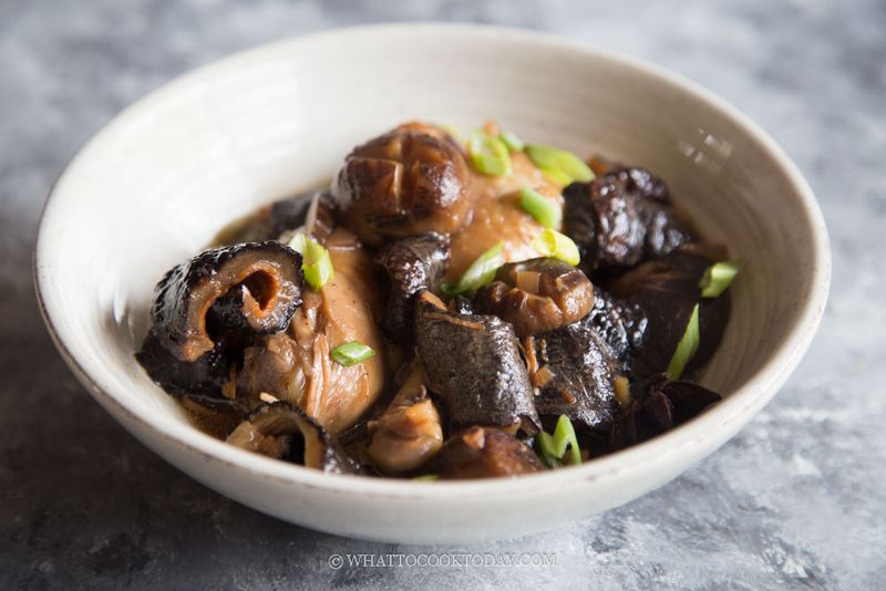 Braised Sea Cucumber With Mushrooms