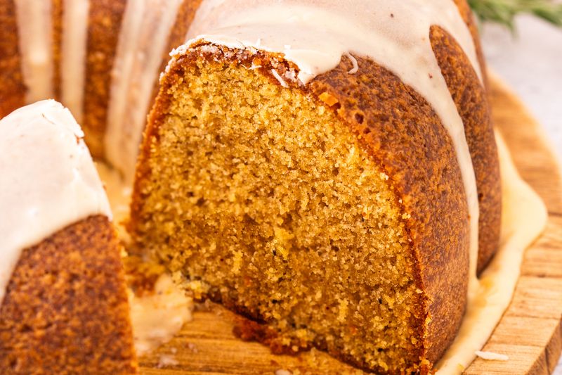 Eggnog Cake