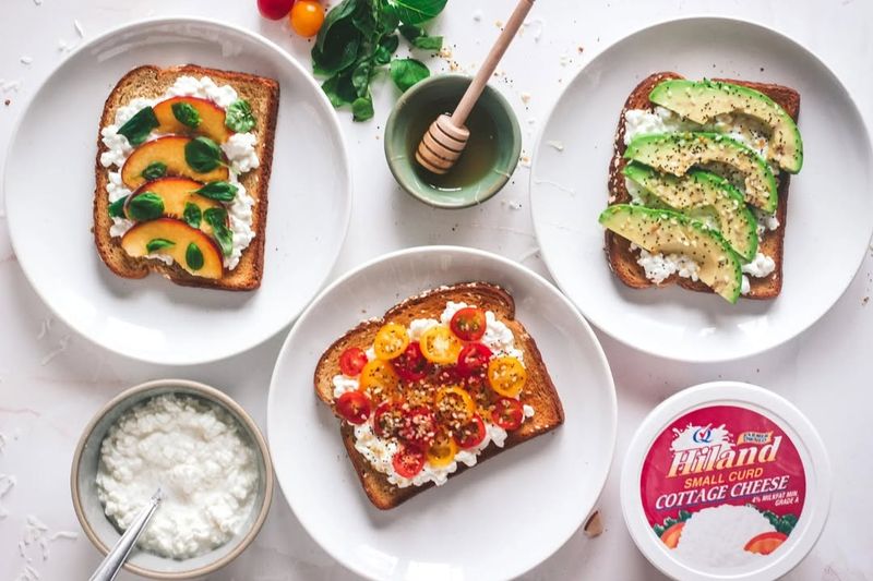 Protein Toasts And Instant Breakfast Cups