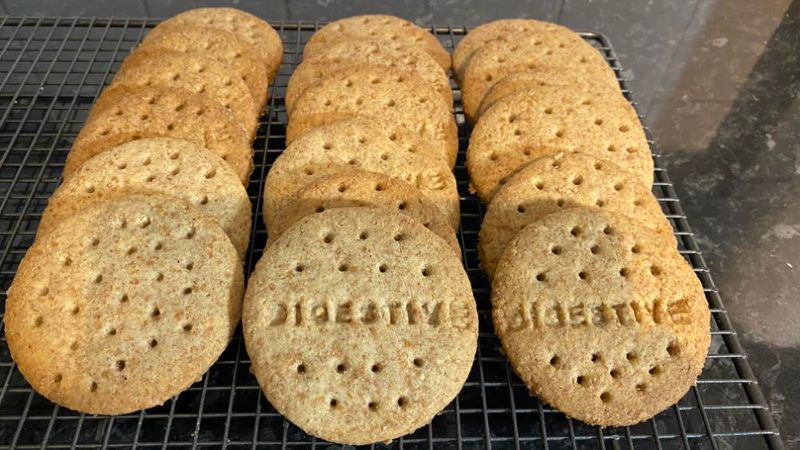Digestive Biscuits With Butter