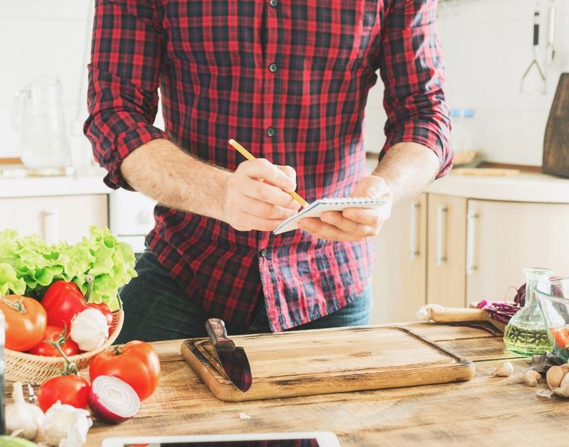 Household Spending Often Tightens After December