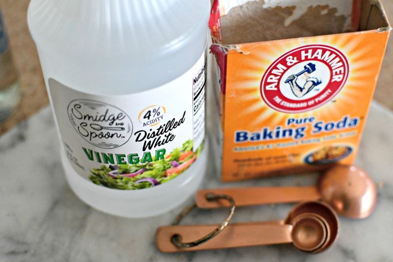 Vinegar And Bicarbonate Of Soda