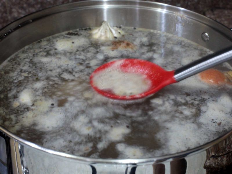 Skim Impurities From The Surface