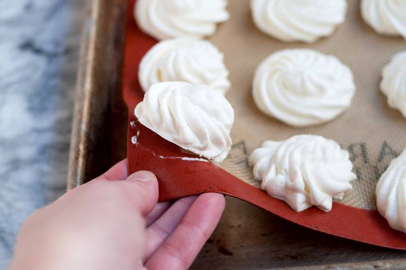 How To Store Whipped Cream So It Keeps Its Shape