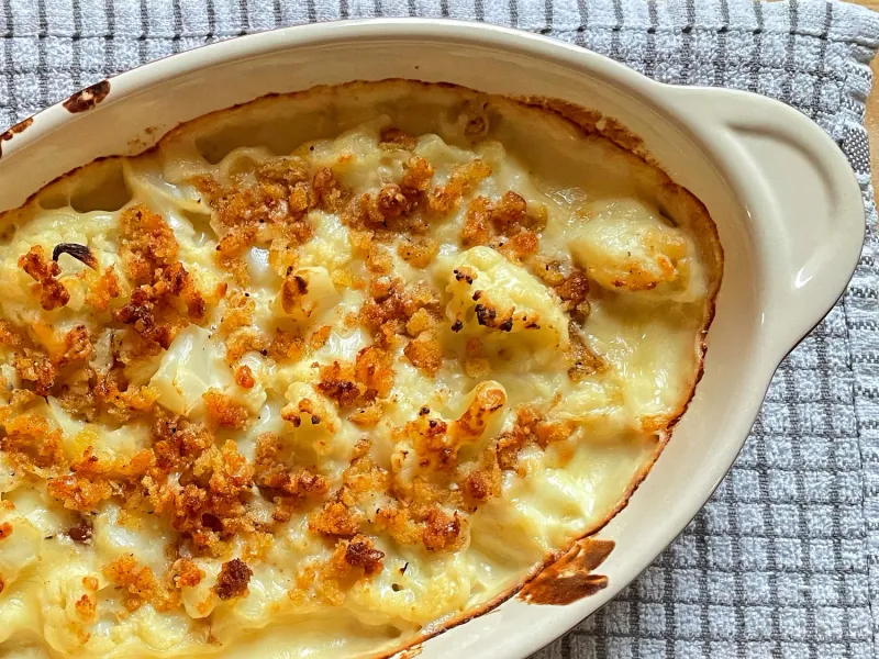Cauliflower And Cheddar Bake With Breadcrumb Topping