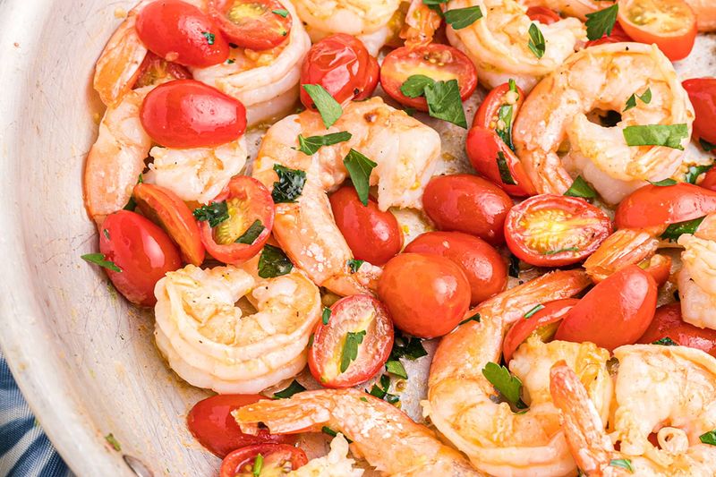 Garlic Prawns With Cherry Tomatoes