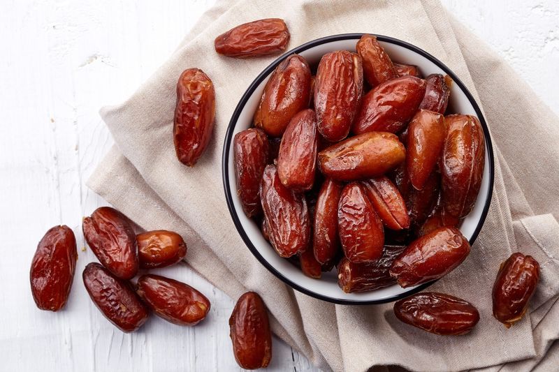 Naturally Satisfies Sweet Cravings