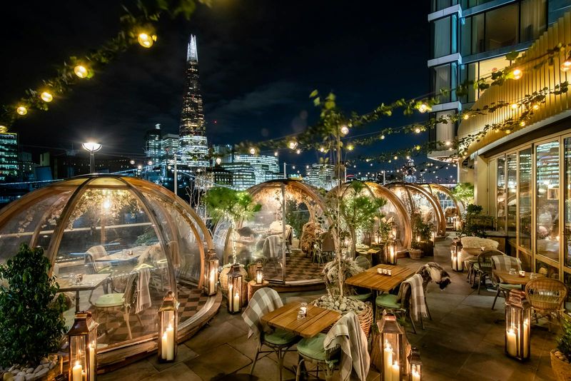 Coppa Club Winter Igloos, Tower Bridge