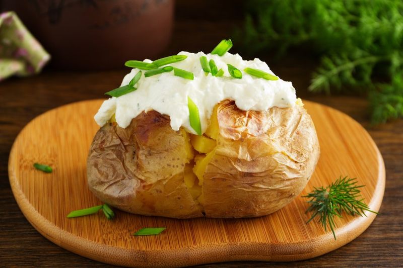 Jacket Potato With Cottage Cheese And Chives