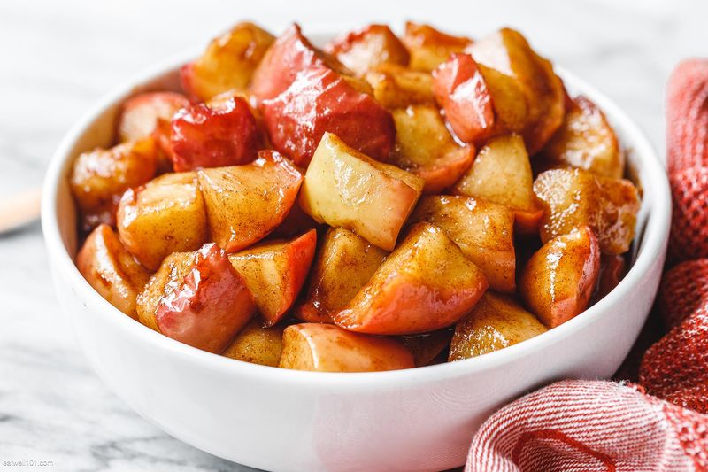 Baked Apples With Cinnamon