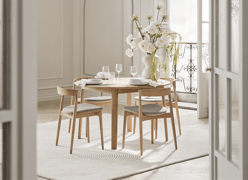 Keep The Table Uncluttered