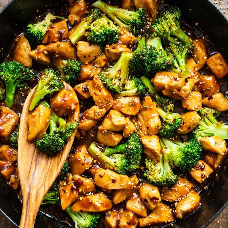Chicken Breast And Broccoli Bowl
