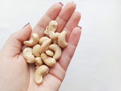 Rustling Packet 11 Snacks People Eat While Pretending They're Not Snacking - The Daily Dish