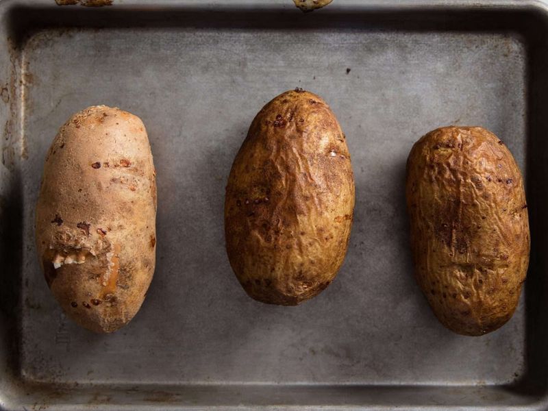Jacket Potatoes With Skin
