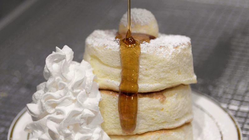 Japanese Fluffy Soufflé Pancakes